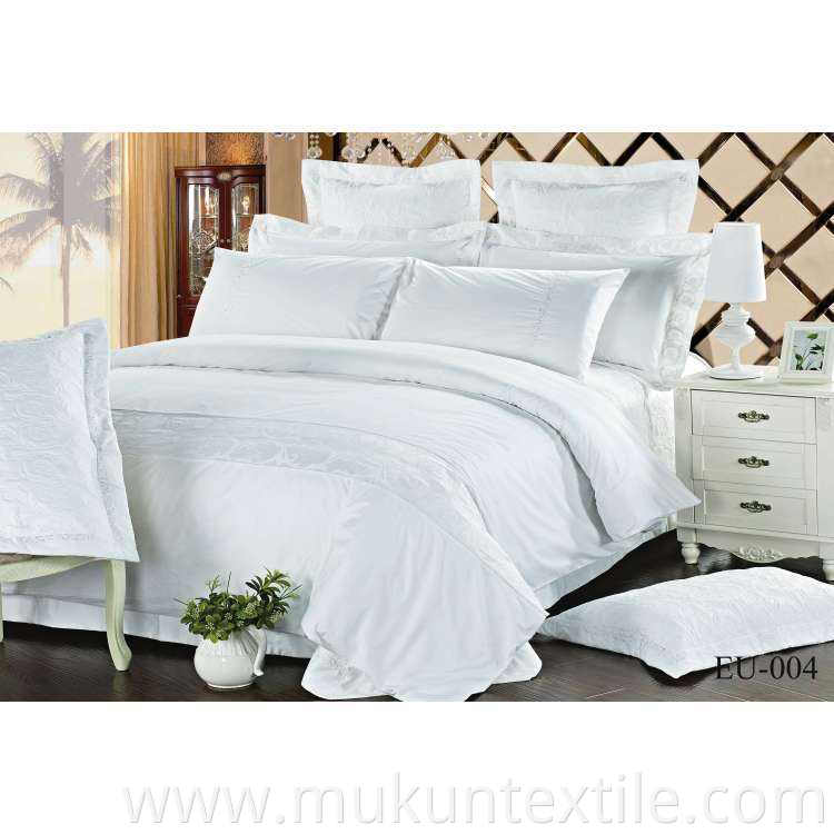  Cotton Embroidery Bedding Set